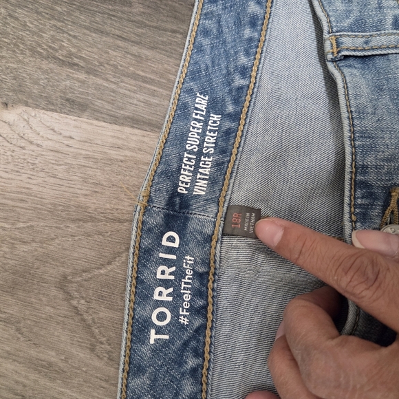 Torrid Perfect Super Flare Vintage Stretch Plus Size Jeans - Picture 4 of 7